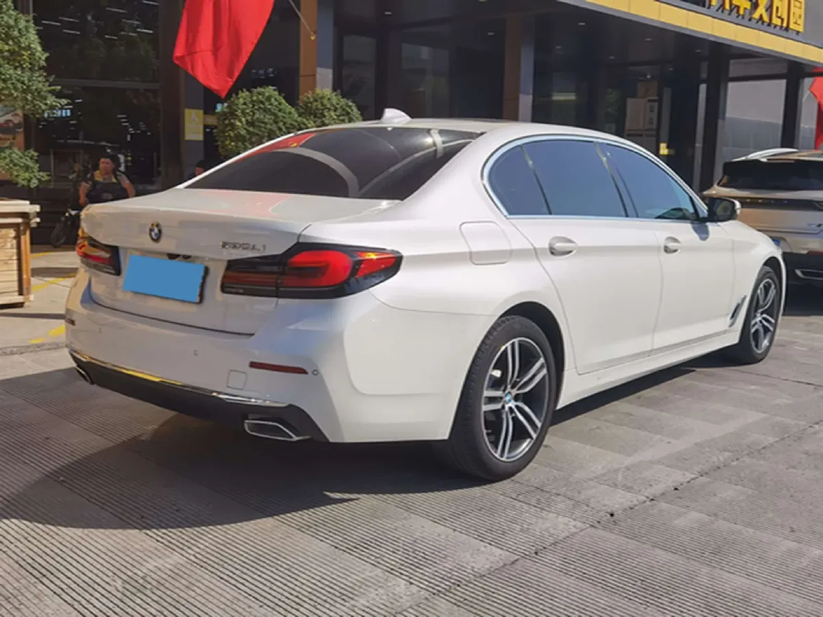 2023 BMW 5 Series 2.0T 245HP L4 8AT,autocango,china used car exporter,china ev exporter,chinese used car exporter,chinese used ev exporter