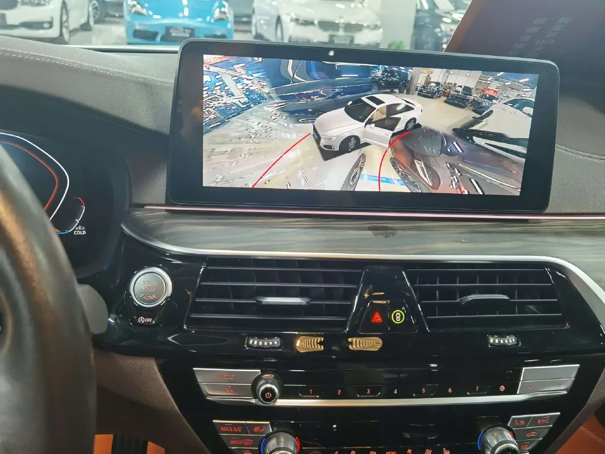 2023 BMW 5 Series 2.0T 245HP L4 8AT,autocango,china used car exporter,china ev exporter,chinese used car exporter,chinese used ev exporter