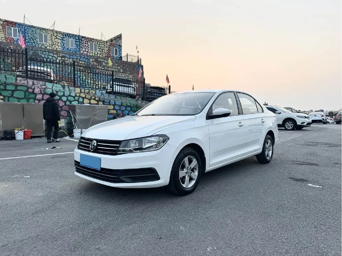 2016 Volkswagen Santana 1.6L 110HP L4 5MT