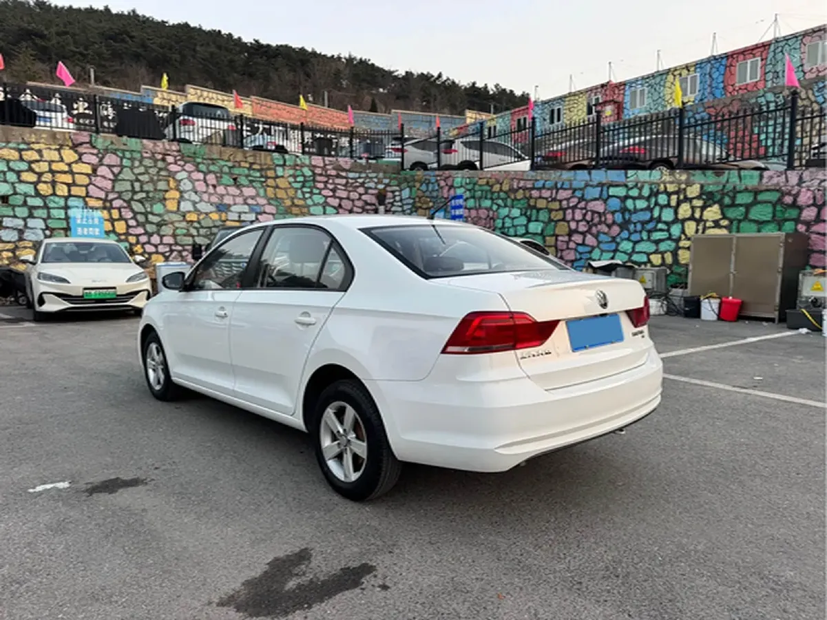 2016 Volkswagen Santana 1.6L 110HP L4 5MT,autocango,china used car exporter,china ev exporter,chinese used car exporter,chinese used ev exporter