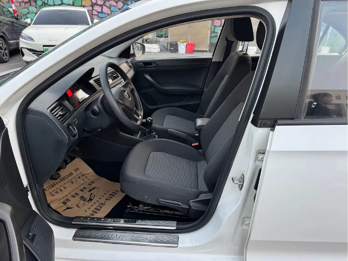 2016 Volkswagen Santana 1.6L 110HP L4 5MT,autocango,china used car exporter,china ev exporter,chinese used car exporter,chinese used ev exporter