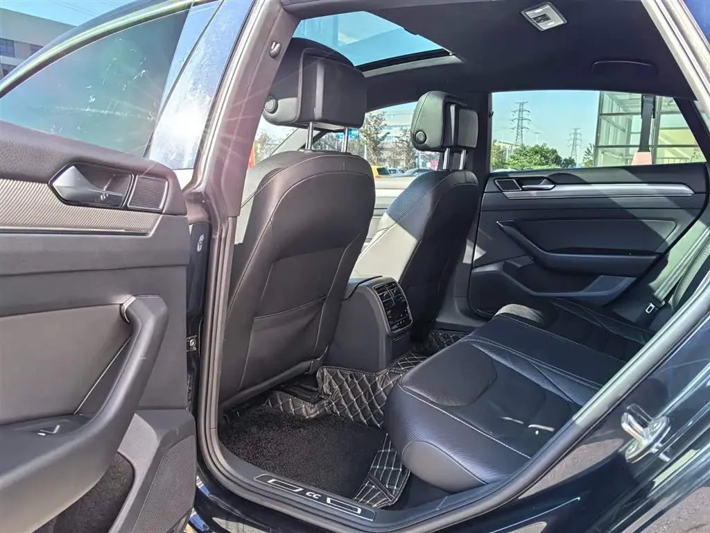 2020 Volkswagen CC 2.0T 186HP L4 7DCT,autocango,china used car exporter,china ev exporter,chinese used car exporter,chinese used ev exporter