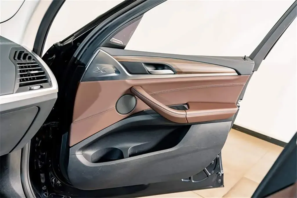 2020 BMW X3 2.0T 224HP L4 8AT,autocango,china used car exporter,china ev exporter,chinese used car exporter,chinese used ev exporter