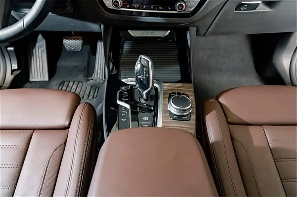 2020 BMW X3 2.0T 224HP L4 8AT,autocango,china used car exporter,china ev exporter,chinese used car exporter,chinese used ev exporter