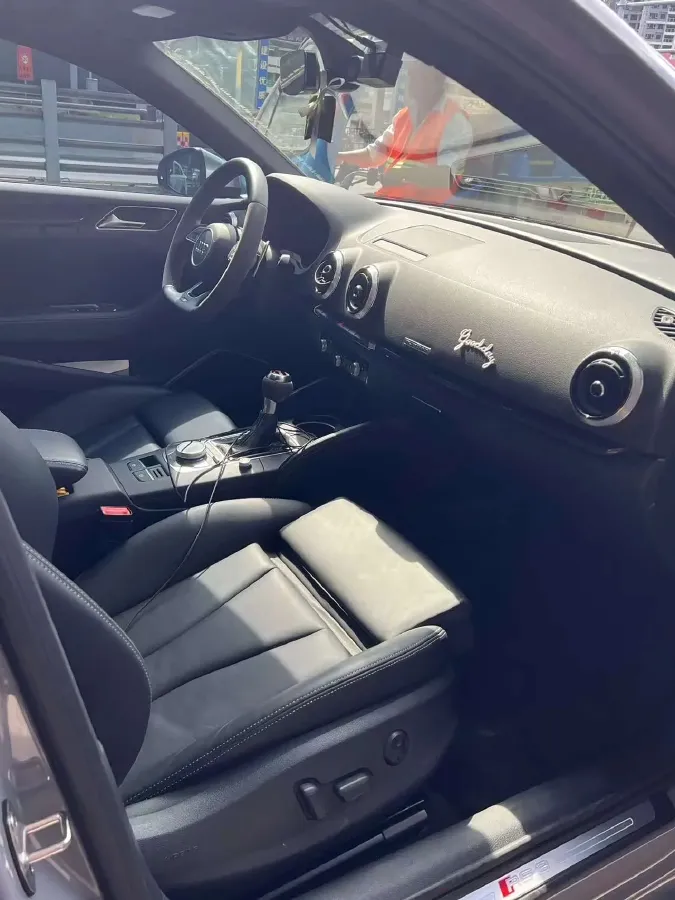 2017 Audi RS 3 2.5T 400HP L5 7DCT,autocango,china used car exporter,china ev exporter,chinese used car exporter,chinese used ev exporter