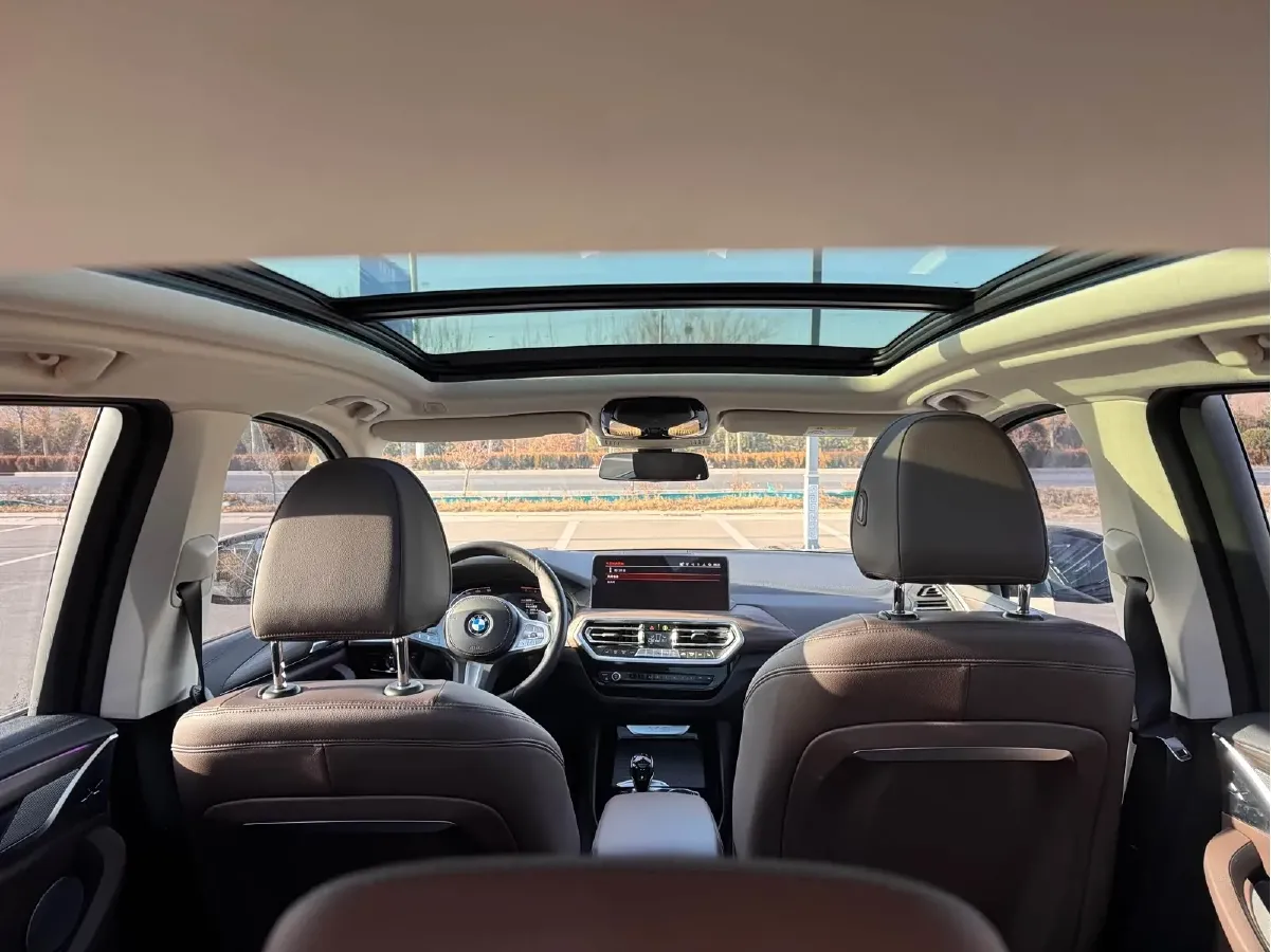 2022 BMW X3 2.0T 252HP L4 8AT,autocango,china used car exporter,china ev exporter,chinese used car exporter,chinese used ev exporter