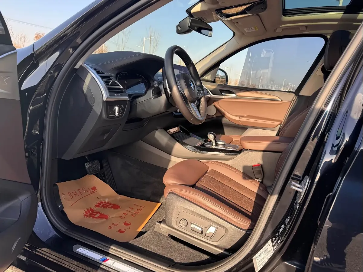 2022 BMW X3 2.0T 252HP L4 8AT,autocango,china used car exporter,china ev exporter,chinese used car exporter,chinese used ev exporter