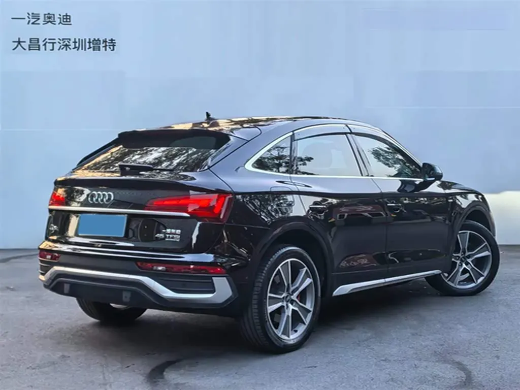 2022 Audi Q5L Sportback 2.0T 252HP L4 7DCT,autocango,china used car exporter,china ev exporter,chinese used car exporter,chinese used ev exporter
