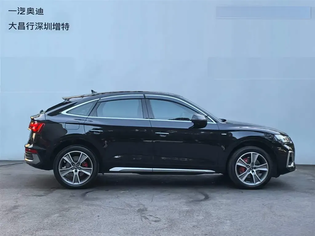 2022 Audi Q5L Sportback 2.0T 252HP L4 7DCT,autocango,china used car exporter,china ev exporter,chinese used car exporter,chinese used ev exporter
