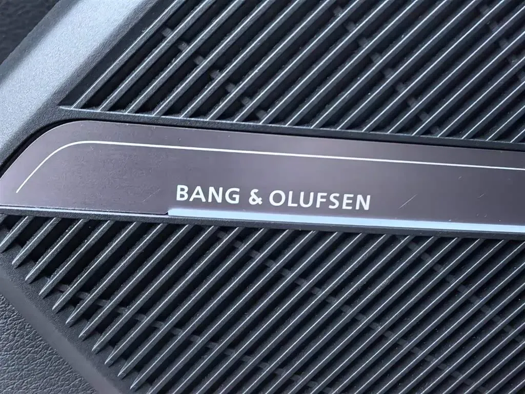 2022 Audi Q5L Sportback 2.0T 252HP L4 7DCT,autocango,china used car exporter,china ev exporter,chinese used car exporter,chinese used ev exporter