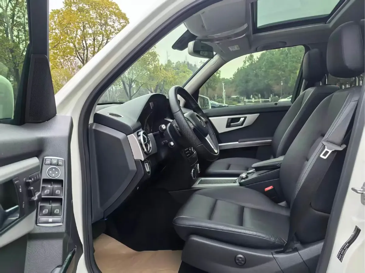 2013 Mercedes-Benz GLK Class 3.0L 245HP V6 7AT,autocango,china used car exporter,china ev exporter,chinese used car exporter,chinese used ev exporter