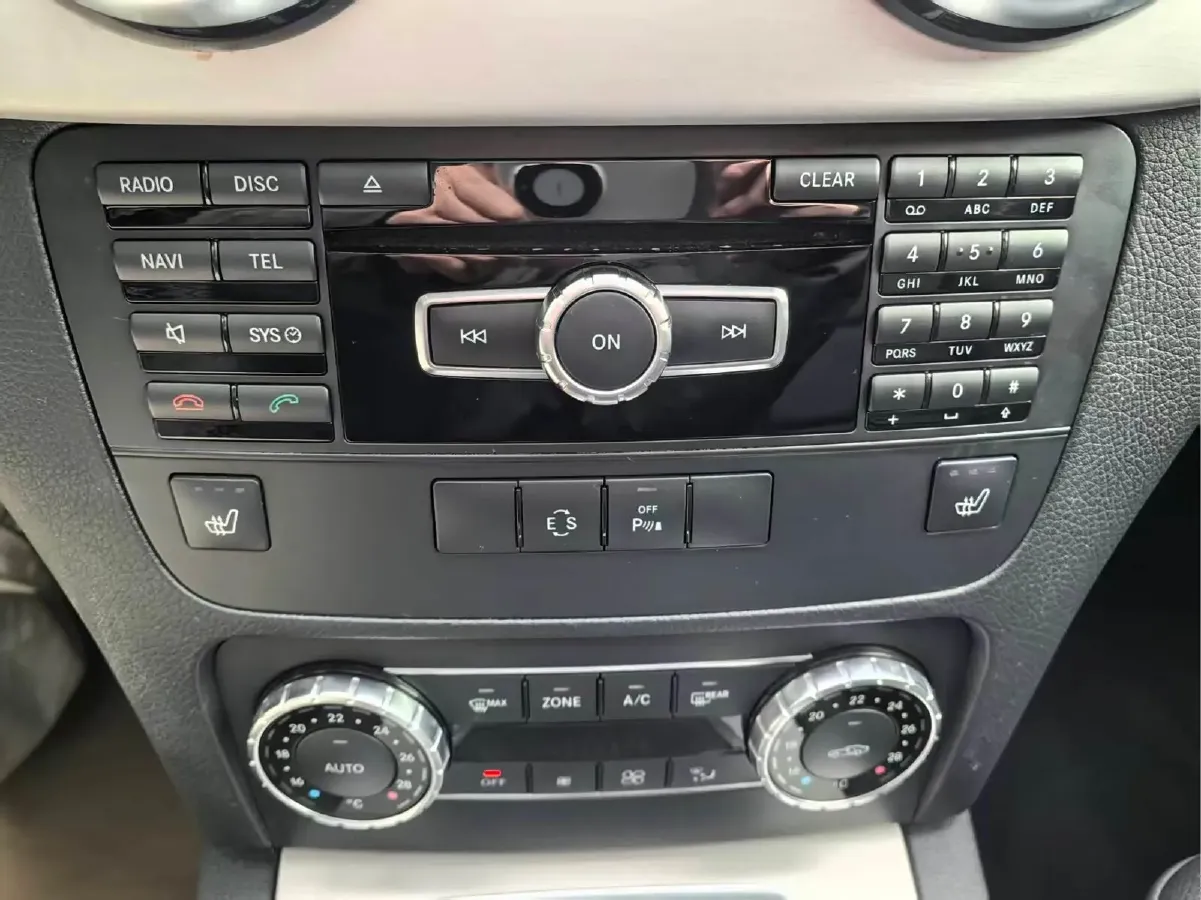 2013 Mercedes-Benz GLK Class 3.0L 245HP V6 7AT,autocango,china used car exporter,china ev exporter,chinese used car exporter,chinese used ev exporter