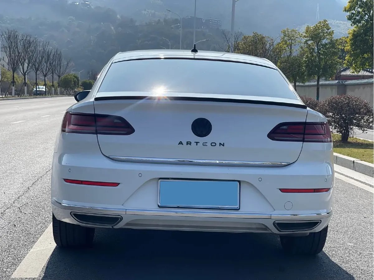 2020 Volkswagen CC 2.0T 186HP L4 7DCT,autocango,china used car exporter,china ev exporter,chinese used car exporter,chinese used ev exporter