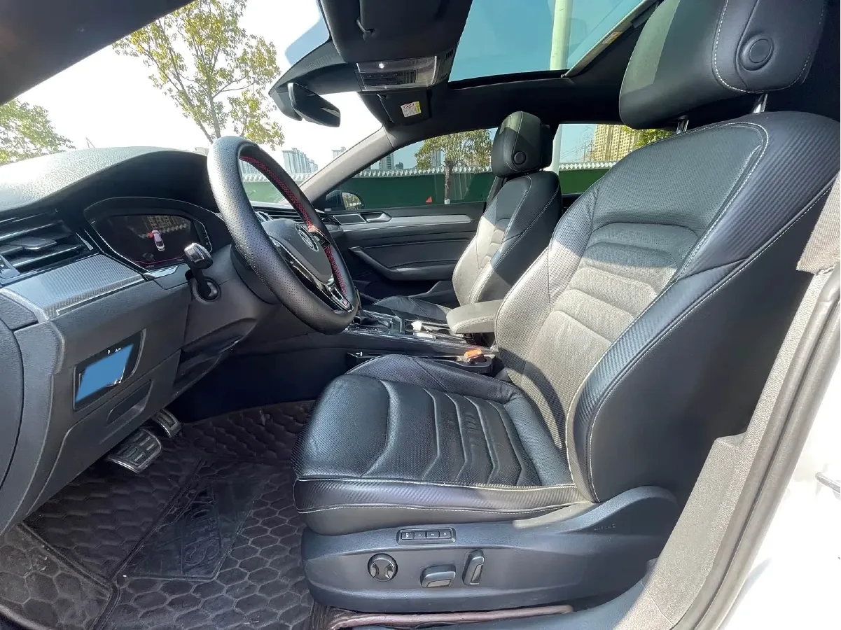 2020 Volkswagen CC 2.0T 186HP L4 7DCT,autocango,china used car exporter,china ev exporter,chinese used car exporter,chinese used ev exporter