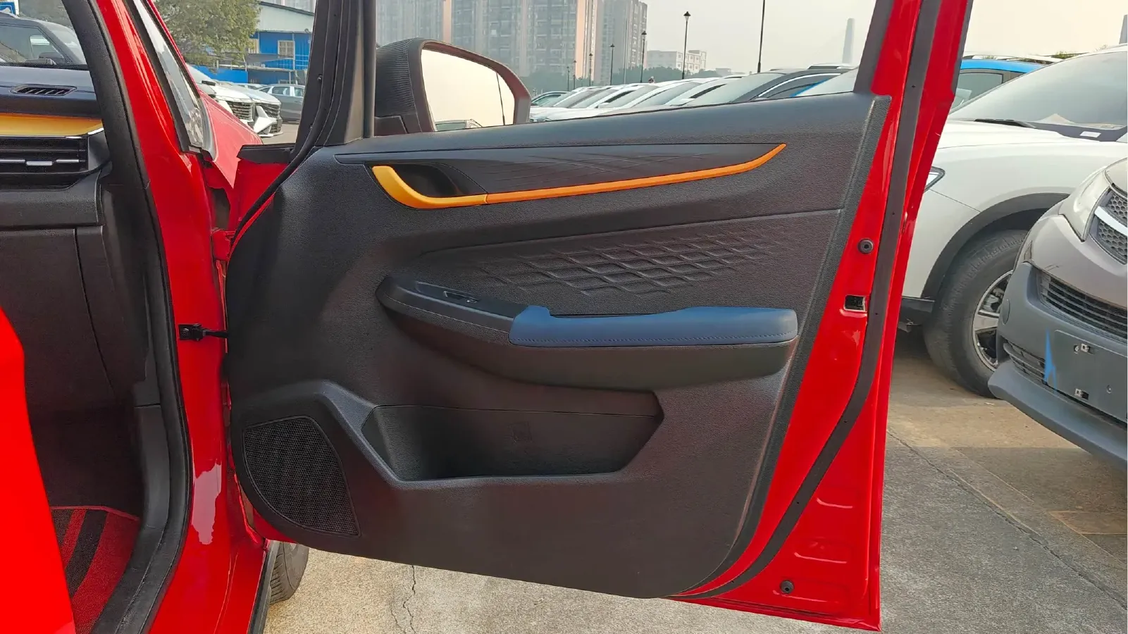 2022 Livan X3 PRO 1.5L 113HP L4 CVT,autocango,china used car exporter,china ev exporter,chinese used car exporter,chinese used ev exporter