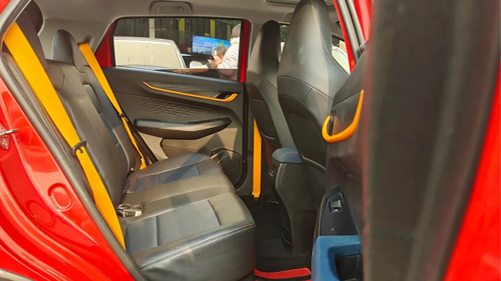 2022 Livan X3 PRO 1.5L 113HP L4 CVT,autocango,china used car exporter,china ev exporter,chinese used car exporter,chinese used ev exporter