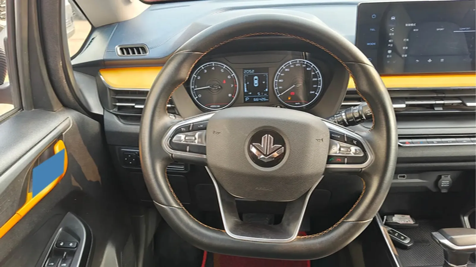 2022 Livan X3 PRO 1.5L 113HP L4 CVT,autocango,china used car exporter,china ev exporter,chinese used car exporter,chinese used ev exporter