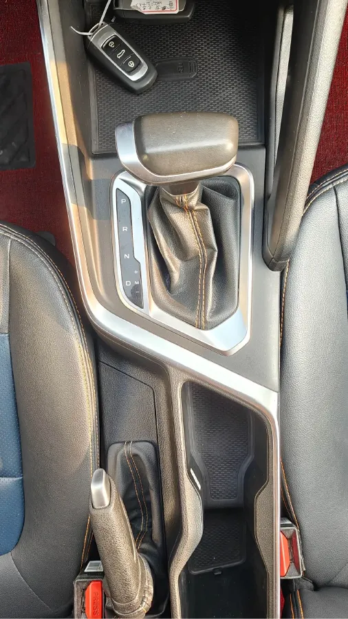 2022 Livan X3 PRO 1.5L 113HP L4 CVT,autocango,china used car exporter,china ev exporter,chinese used car exporter,chinese used ev exporter