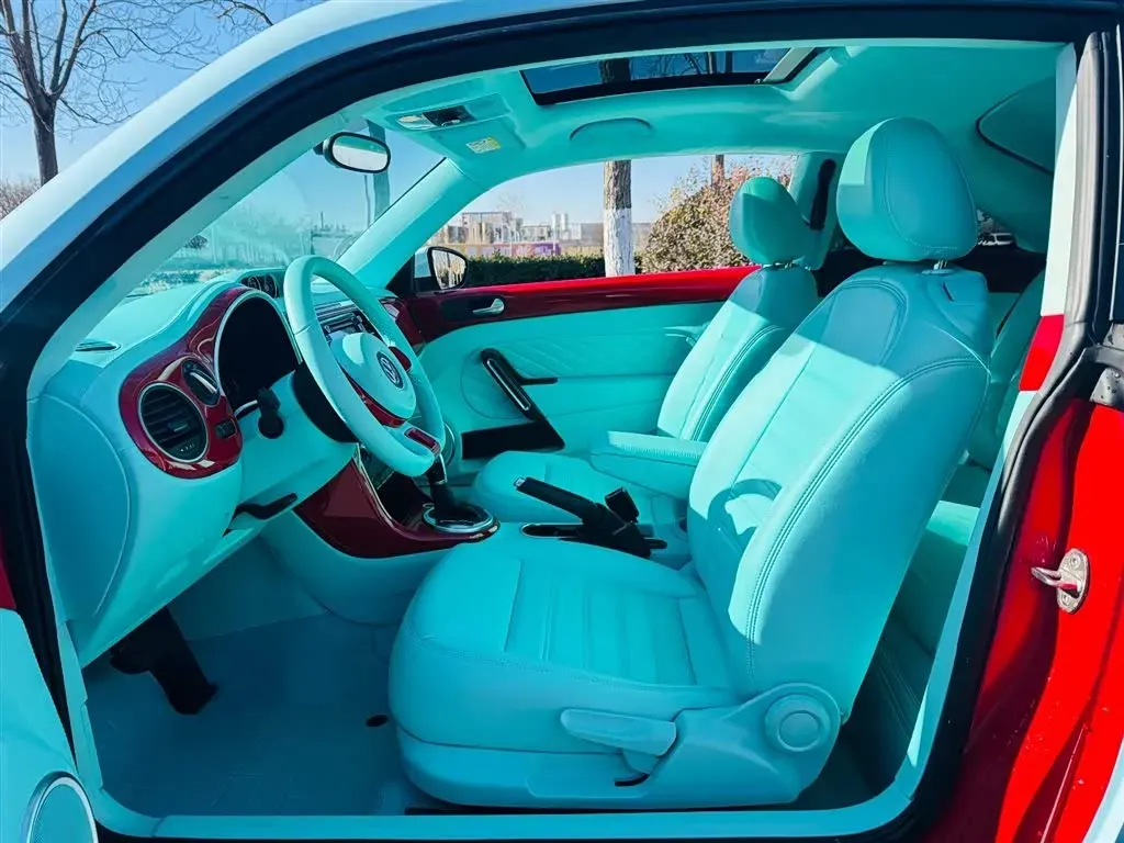 2018 Volkswagen Beetle 1.2T 105HP L4 7DCT,autocango,china used car exporter,china ev exporter,chinese used car exporter,chinese used ev exporter