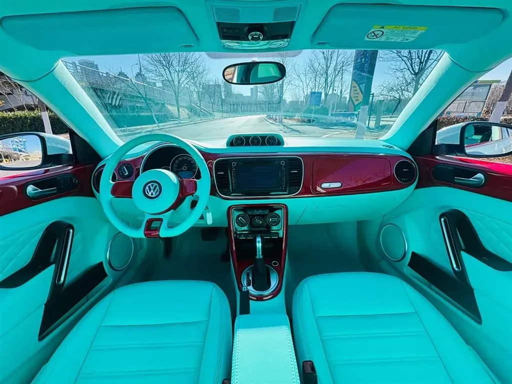 2018 Volkswagen Beetle 1.2T 105HP L4 7DCT,autocango,china used car exporter,china ev exporter,chinese used car exporter,chinese used ev exporter