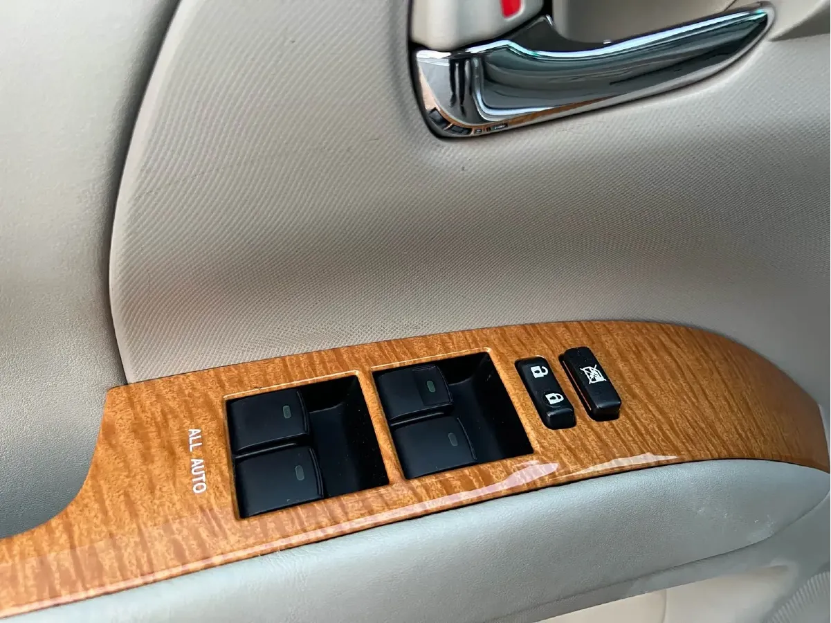 2007 Toyota Previa 3.5L 275HP V6 6AT,autocango,china used car exporter,china ev exporter,chinese used car exporter,chinese used ev exporter