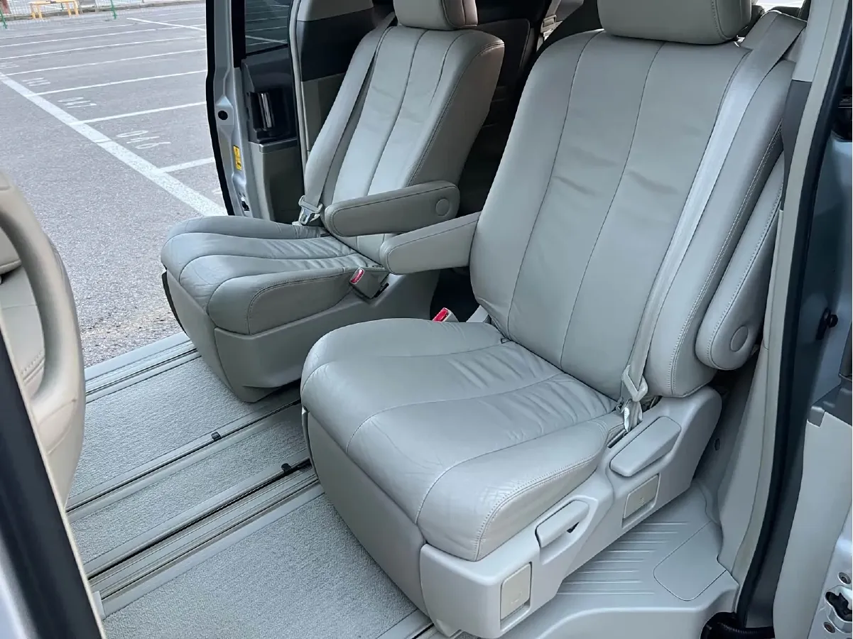 2007 Toyota Previa 3.5L 275HP V6 6AT,autocango,china used car exporter,china ev exporter,chinese used car exporter,chinese used ev exporter