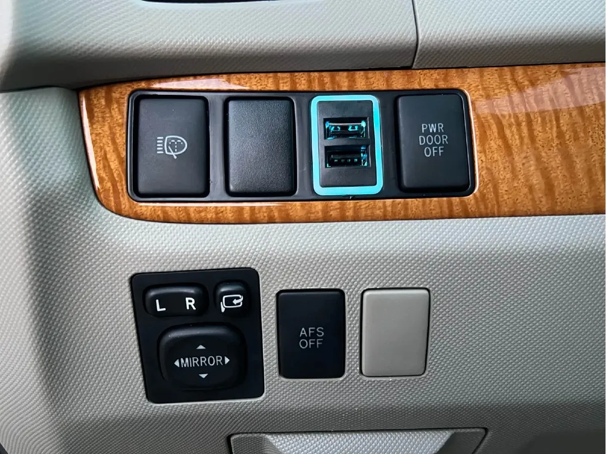 2007 Toyota Previa 3.5L 275HP V6 6AT,autocango,china used car exporter,china ev exporter,chinese used car exporter,chinese used ev exporter