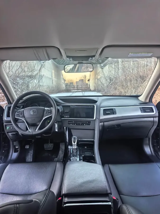 2015 Honda Spirior 2.0L 155HP L4 CVT,autocango,china used car exporter,china ev exporter,chinese used car exporter,chinese used ev exporter