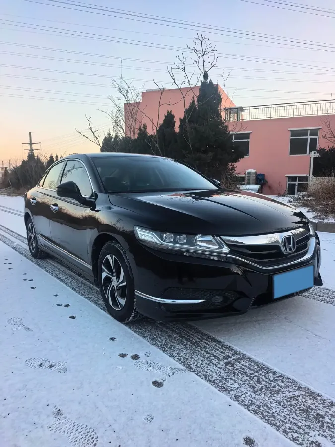 2015 Honda Spirior 2.0L 155HP L4 CVT,autocango,china used car exporter,china ev exporter,chinese used car exporter,chinese used ev exporter