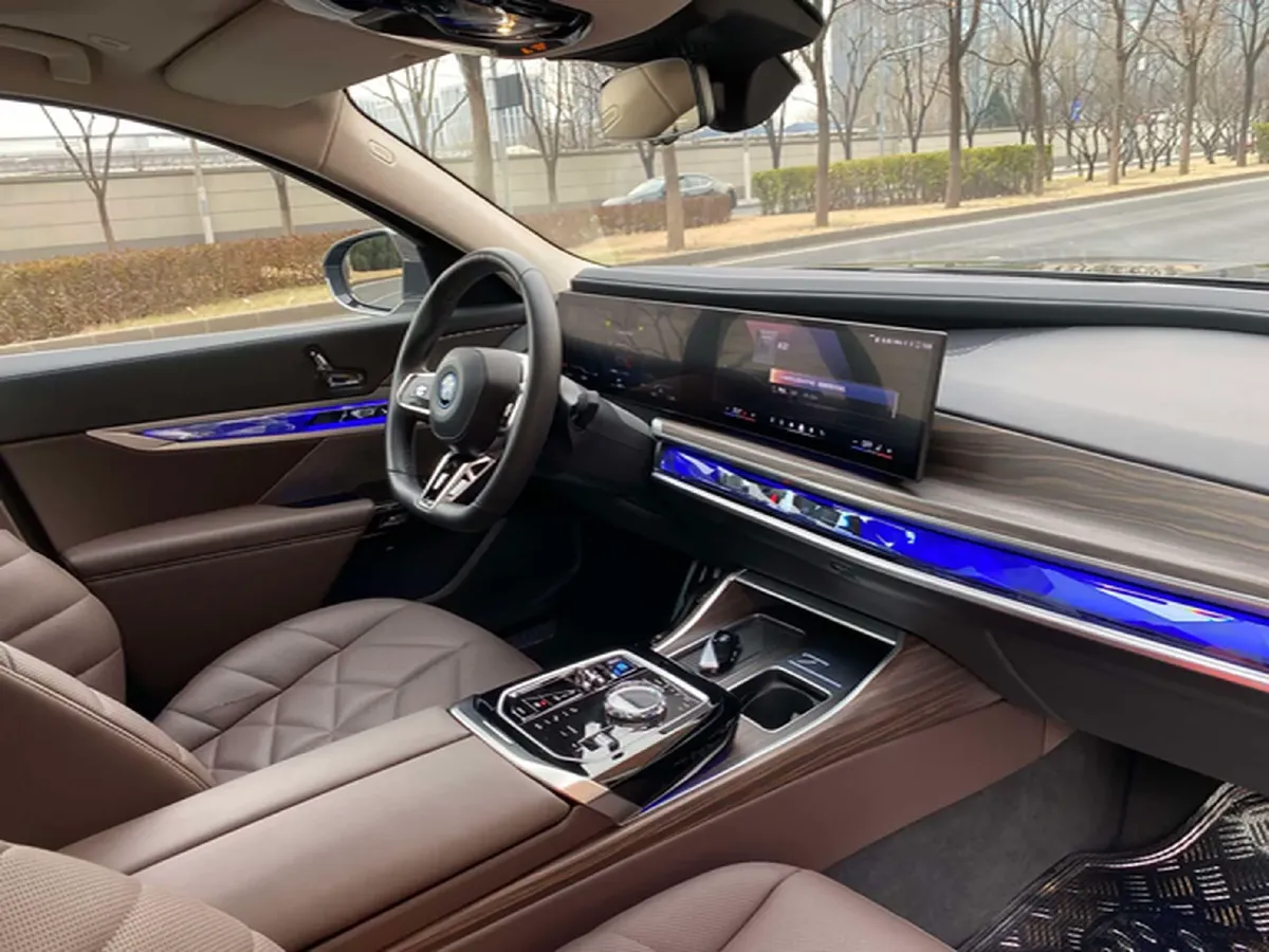 2023 BMW i7 BEV 101.7KWH,autocango,china used car exporter,china ev exporter,chinese used car exporter,chinese used ev exporter