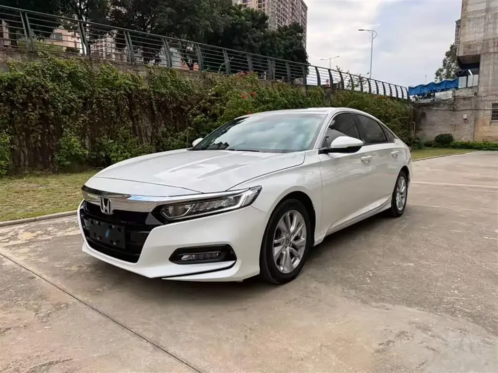 2018 Honda Accord 1.5T 194HP L4 CVT