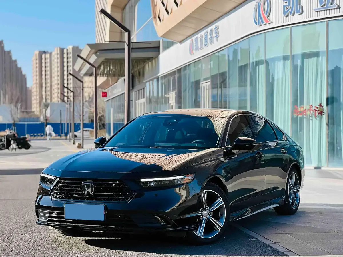 2024 Honda Accord 1.5T 192HP L4 CVT