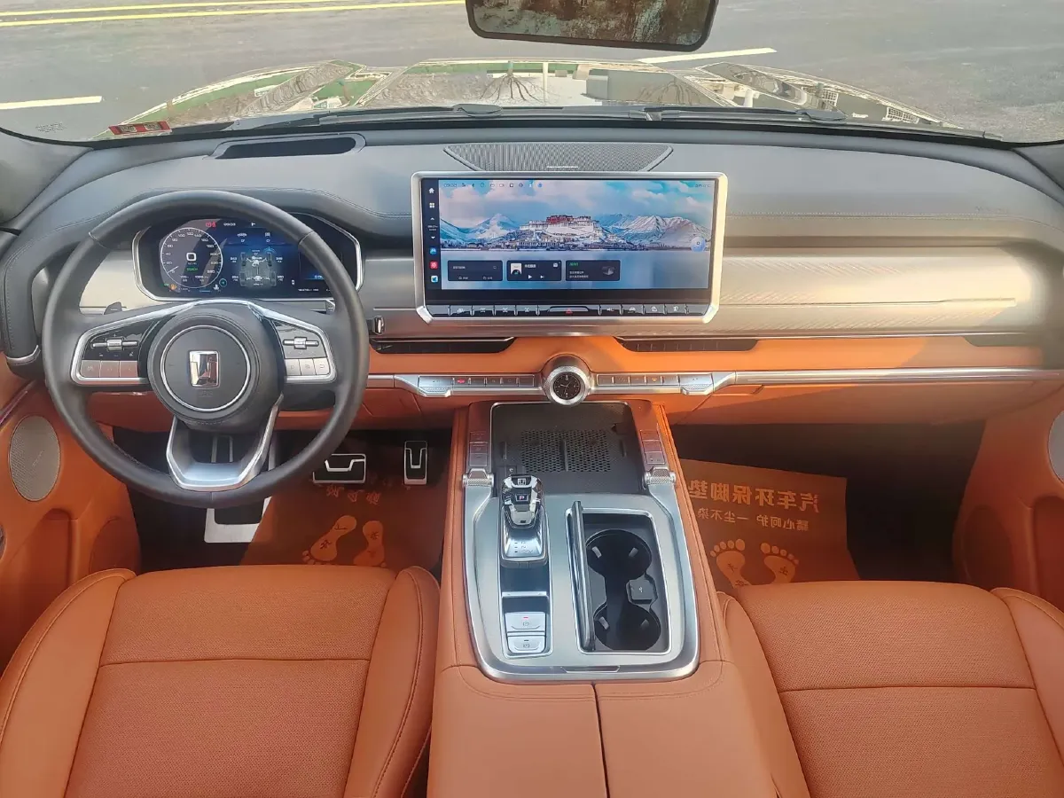 2024 Tank 700 3.0T 360HP V6 9AT PHEV 37.1KWH,autocango,china used car exporter,china ev exporter,chinese used car exporter,chinese used ev exporter