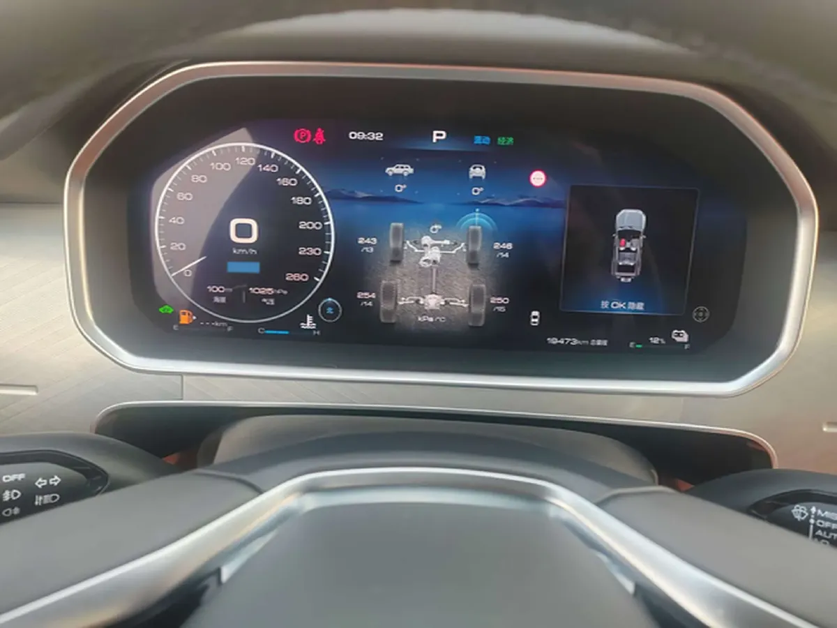 2024 Tank 700 3.0T 360HP V6 9AT PHEV 37.1KWH,autocango,china used car exporter,china ev exporter,chinese used car exporter,chinese used ev exporter