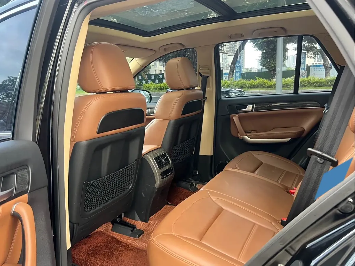 2015 Haval H8 2.0T 218HP L4 6AT,autocango,china used car exporter,china ev exporter,chinese used car exporter,chinese used ev exporter