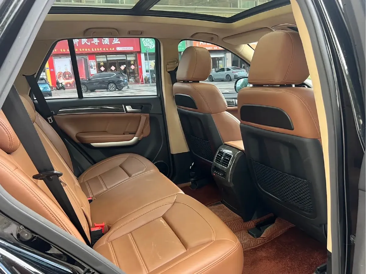 2015 Haval H8 2.0T 218HP L4 6AT,autocango,china used car exporter,china ev exporter,chinese used car exporter,chinese used ev exporter