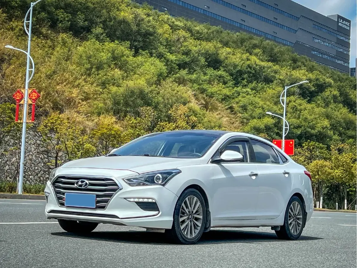 2017 Hyundai Mistra 1.8L 143HP L4 6AT