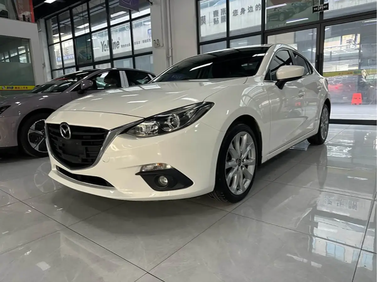 2016 Mazda 3 Axela 2.0L 158HP L4 6AT