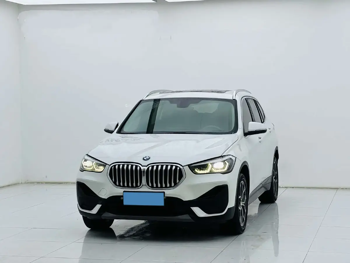 2022 BMW X1 2.0T 192HP L4 7DCT