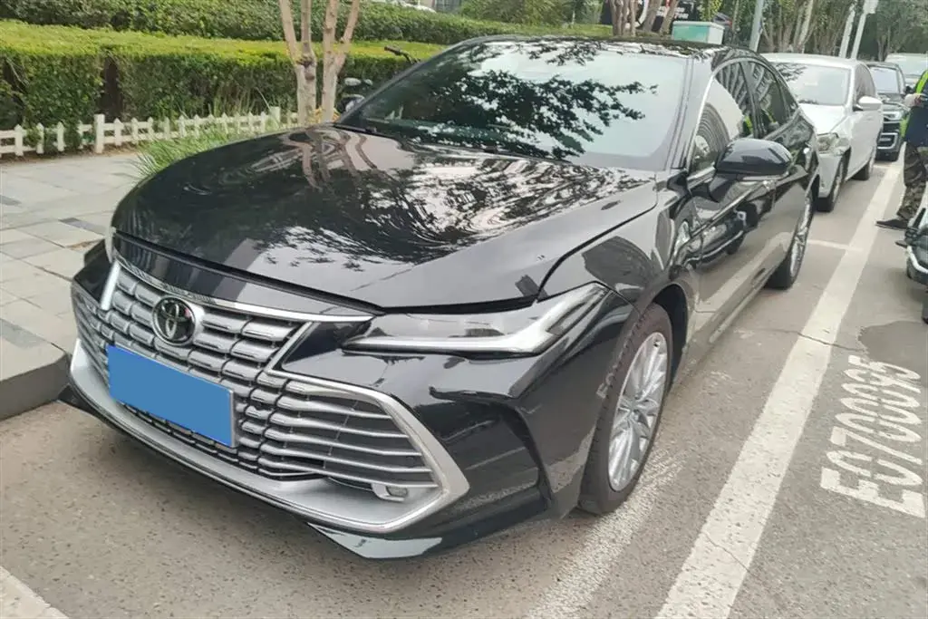 2024 Toyota Avalon 2.0L 152HP L4 E-CVT Hybrid