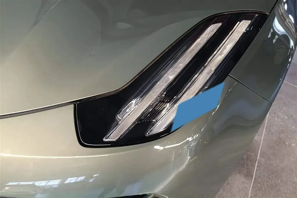 2025 Zeekr 001 BEV 100KWH,autocango,china used car exporter,china ev exporter,chinese used car exporter,chinese used ev exporter