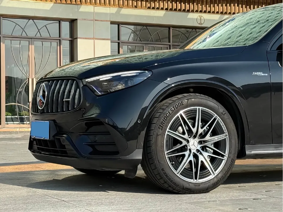 2024 Mercedes-Benz GLC AMG 2.0T 421HP L4 9AT,autocango,china used car exporter,china ev exporter,chinese used car exporter,chinese used ev exporter