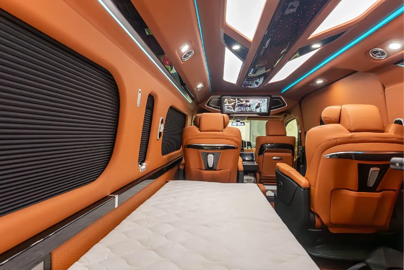 2024 Century Century 3.5L 262HP V6 E-CVT PHEV 18.1KWH,autocango,china used car exporter,china ev exporter,chinese used car exporter,chinese used ev exporter