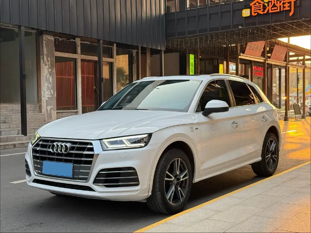 2018 Audi Q5L 2.0T 190HP L4 7DCT