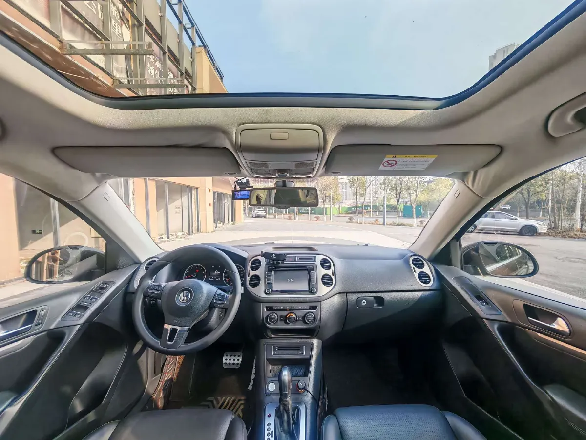 2015 Volkswagen Tiguan 1.8T 160HP L4 6AT,autocango,china used car exporter,china ev exporter,chinese used car exporter,chinese used ev exporter