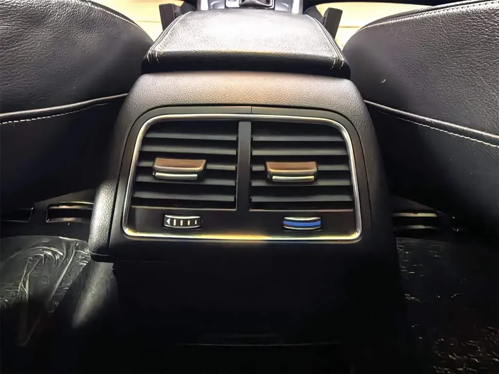 2016 Audi Q5 2.0T 224HP L4 8AT,autocango,china used car exporter,china ev exporter,chinese used car exporter,chinese used ev exporter