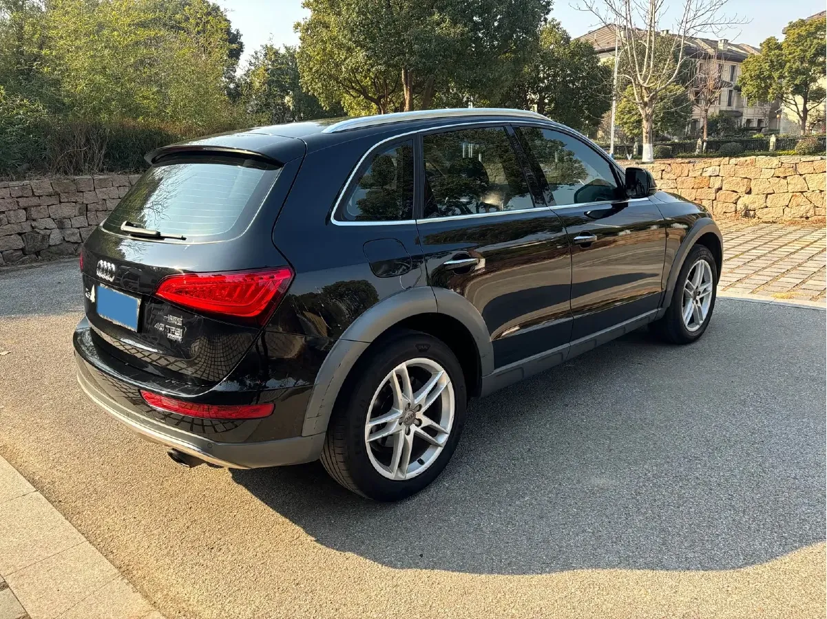 2017 Audi Q5 2.0T 230HP L4 8AT,autocango,china used car exporter,china ev exporter,chinese used car exporter,chinese used ev exporter