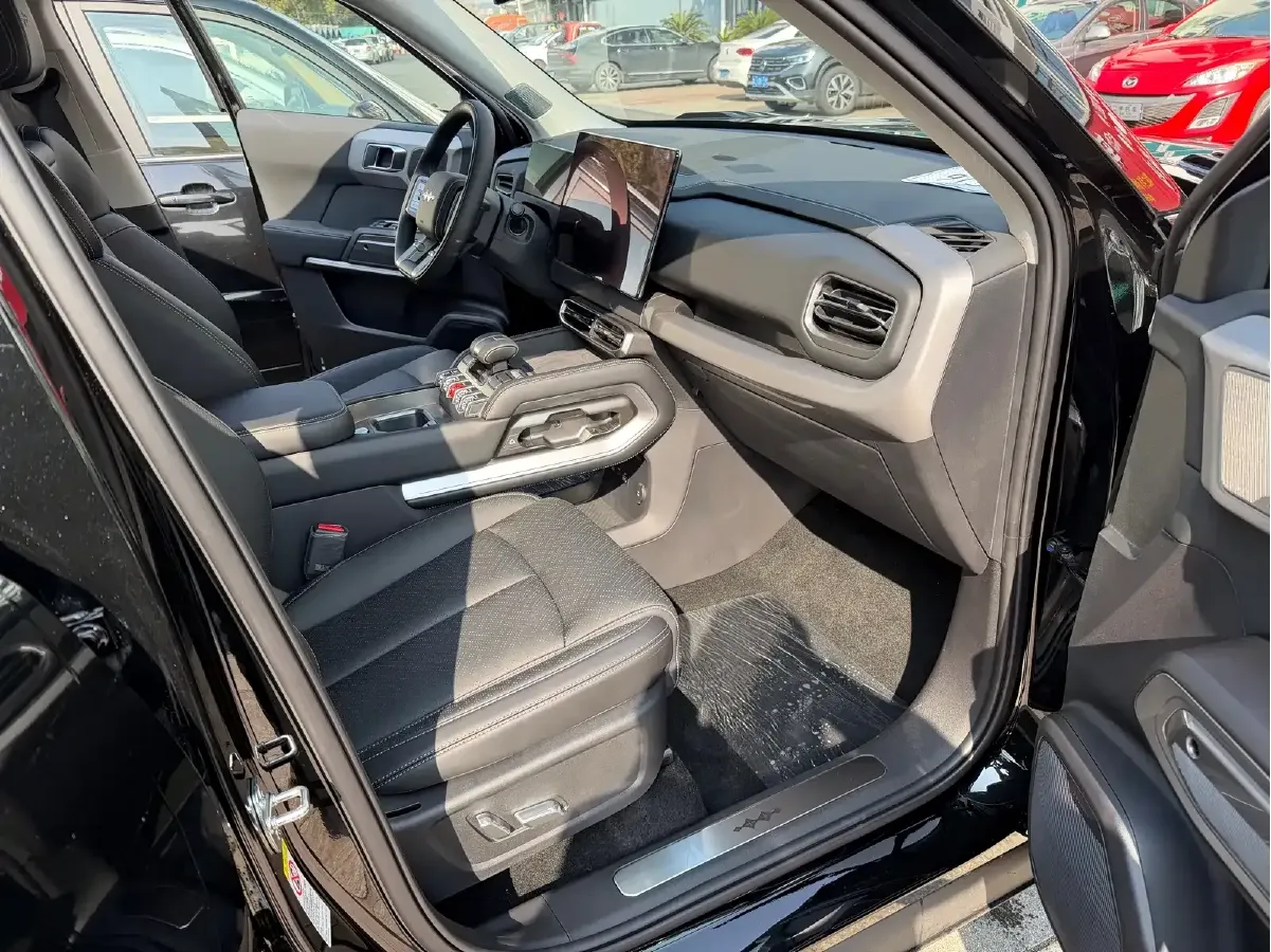 2025 FangChengBao Tai 3 BEV,autocango,china used car exporter,china ev exporter,chinese used car exporter,chinese used ev exporter