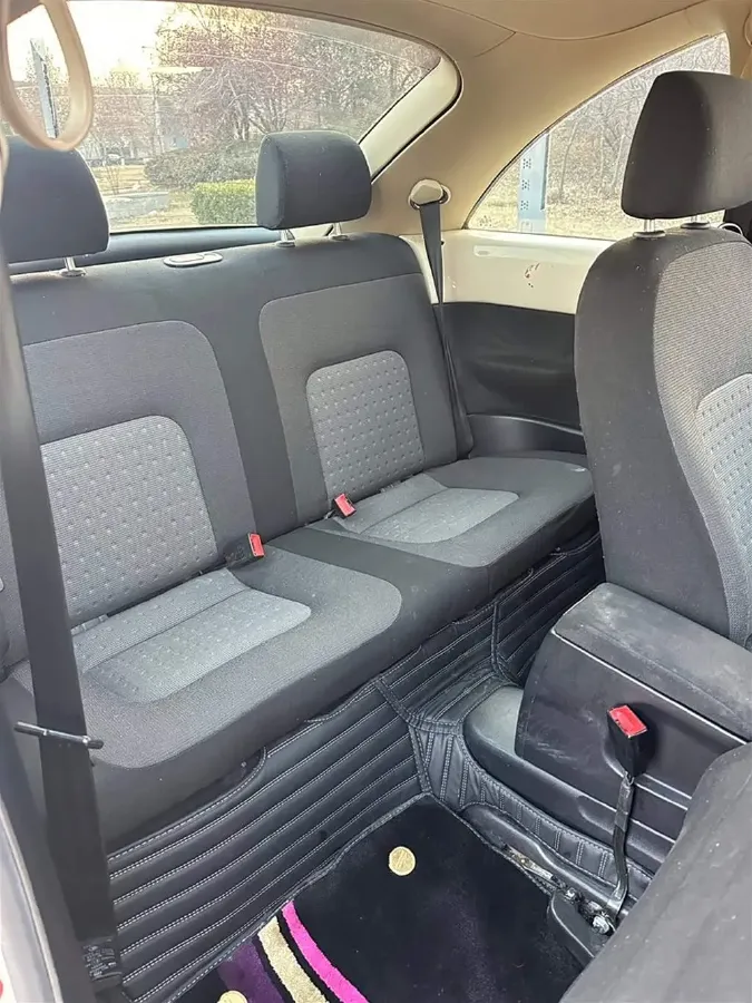 2010 Volkswagen Beetle 1.6L 102HP L4 6AT,autocango,china used car exporter,china ev exporter,chinese used car exporter,chinese used ev exporter
