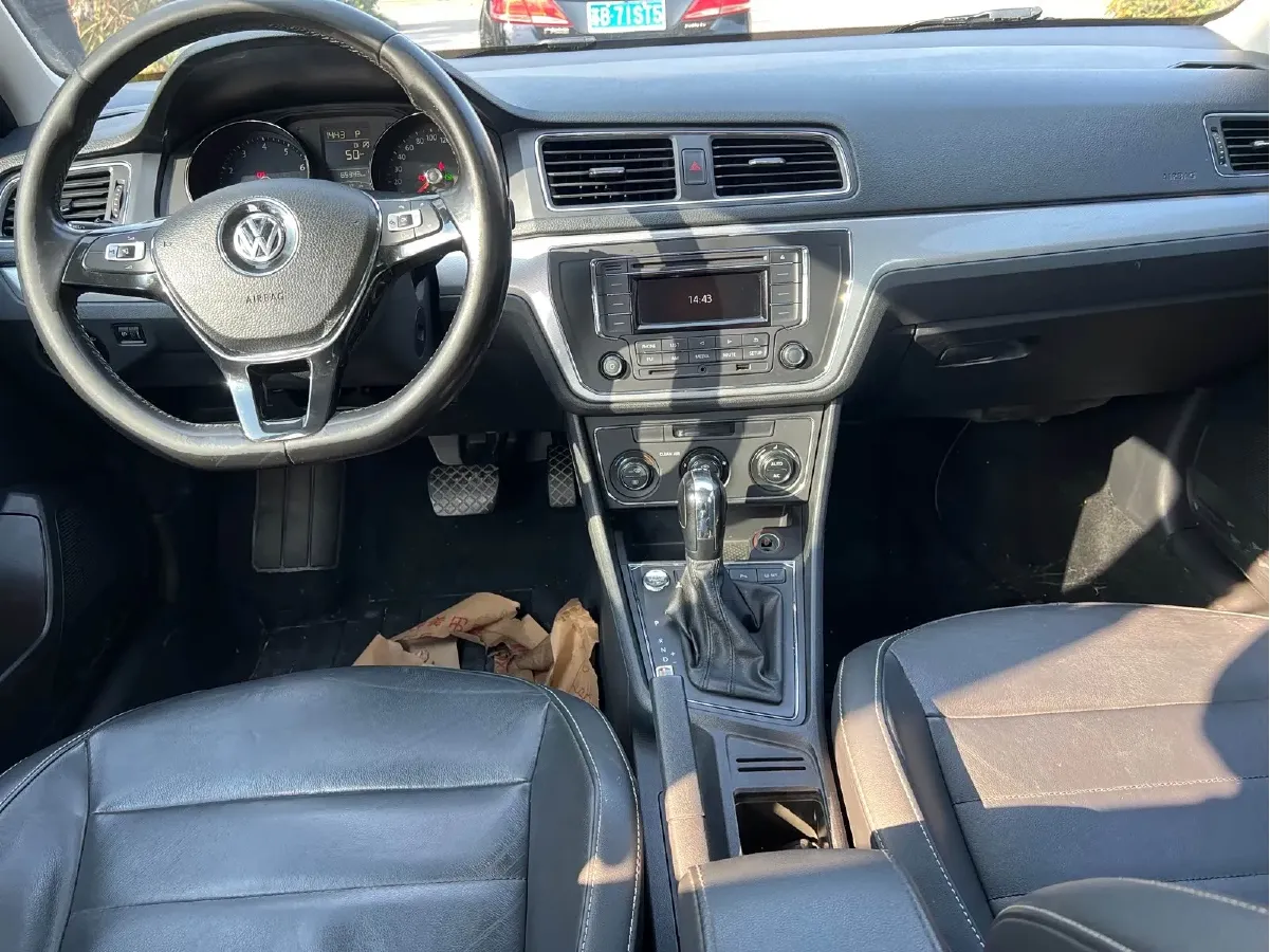 2017 Volkswagen Gran Lavida 1.4T 131HP L4 7DCT,autocango,china used car exporter,china ev exporter,chinese used car exporter,chinese used ev exporter